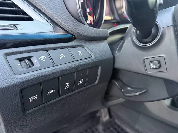 2015 Hyundai Santa Fe — Miniatură 13