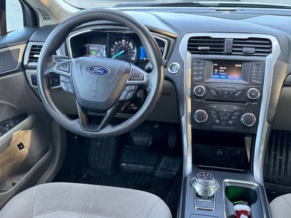 Ford Fusion 2018 — Миниатюра 8