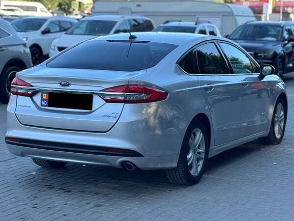 Ford Fusion 2018 — Миниатюра 3