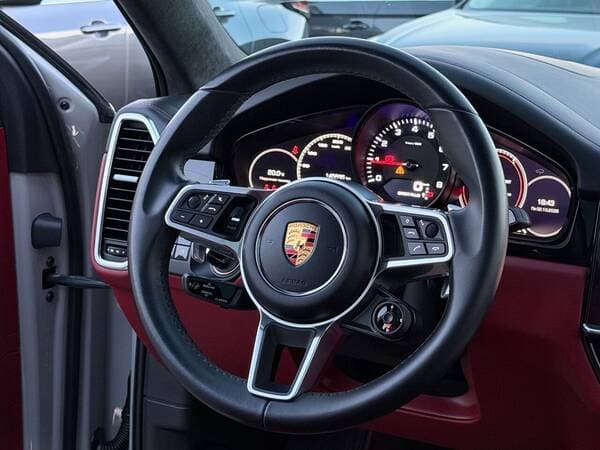 Porsche Cayenne Coupe 2021 — Миниатюра 10