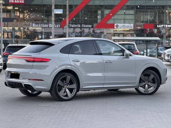 Porsche Cayenne Coupe 2021 — Миниатюра 3