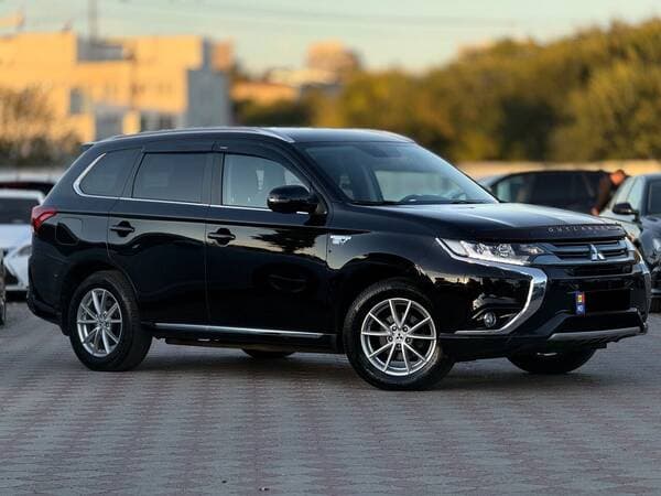 Mitsubishi Outlander 2015 — Миниатюра 2