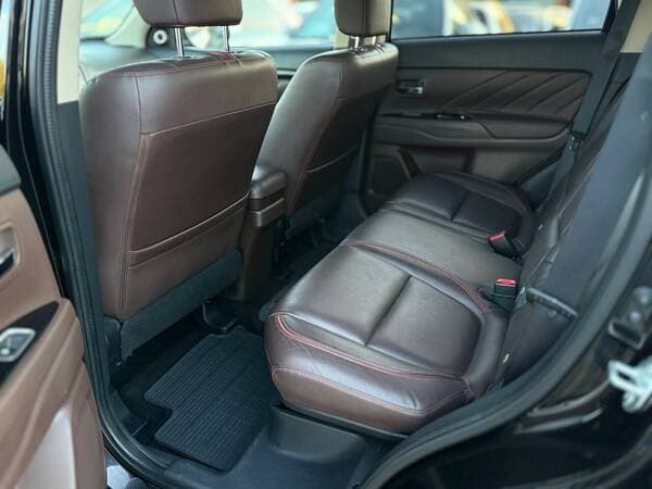 Mitsubishi Outlander 2015 — Миниатюра 19