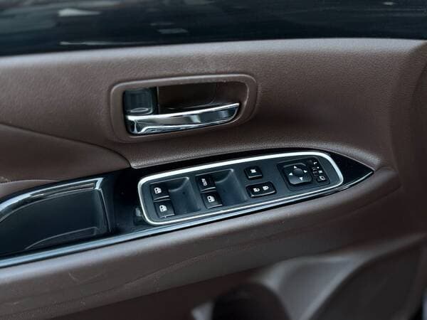 Mitsubishi Outlander 2015 — Миниатюра 17