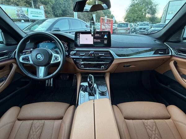 2022 BMW 530e — Miniatură 9