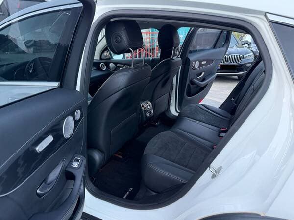 2018 Mercedes GLC 250d — Miniatură 16