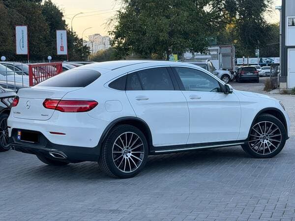 2018 Mercedes GLC 250d — Miniatură 3
