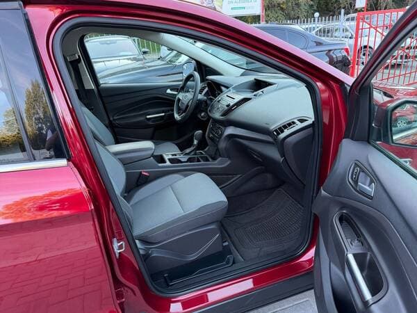 2017 Ford Escape — Miniatură 6