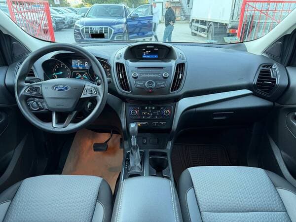 2017 Ford Escape — Miniatură 7
