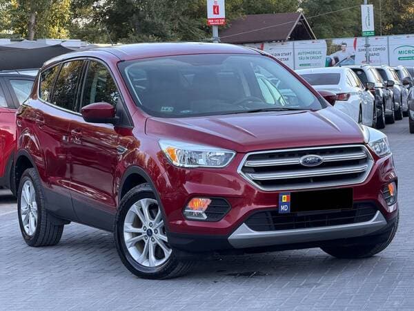 2017 Ford Escape — Miniatură 2
