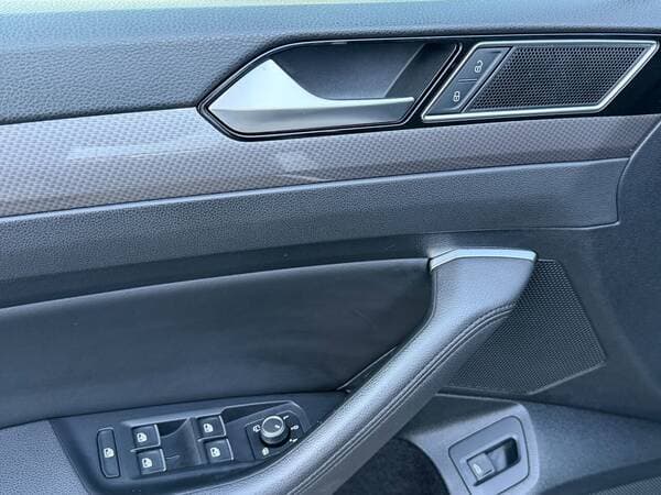 2019 Volkswagen Passat Alltrack — Miniatură 15