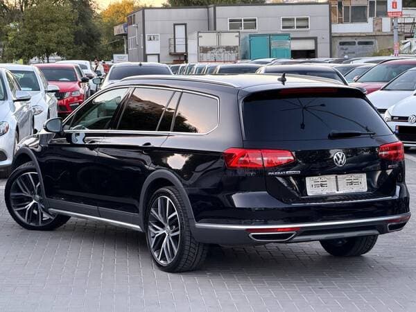 2019 Volkswagen Passat Alltrack — Miniatură 4