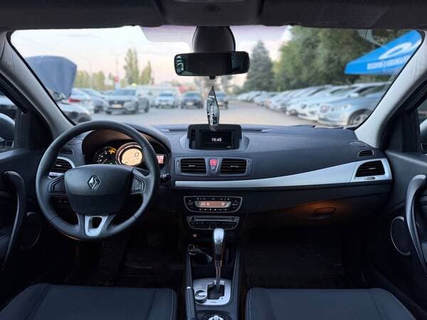 2011 Renault Megane — Miniatură 8