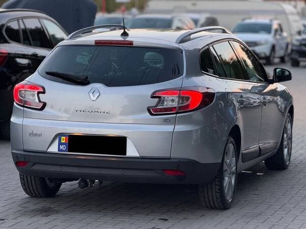 2011 Renault Megane — Miniatură 3