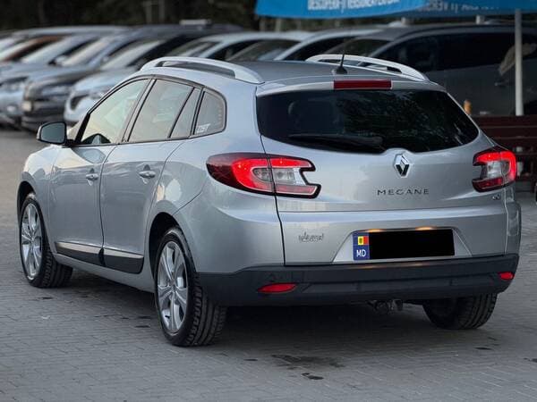 2011 Renault Megane — Miniatură 4