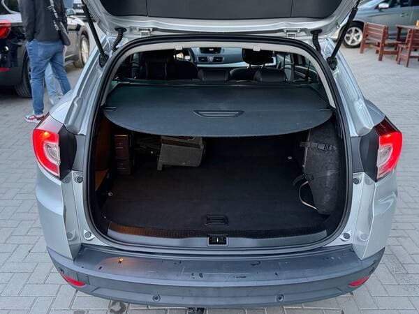 2011 Renault Megane — Miniatură 21