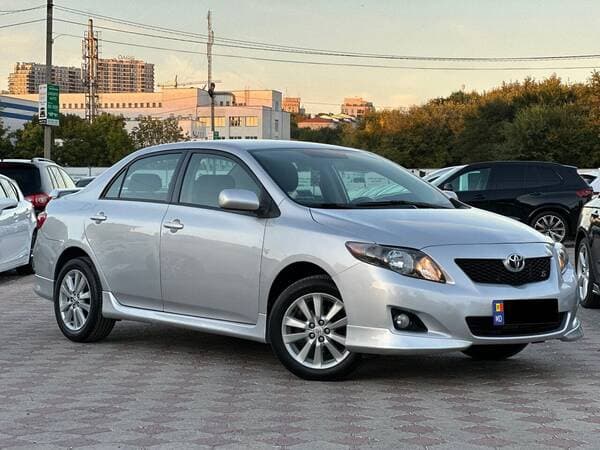 2009 Toyota Corolla — Miniatură 2