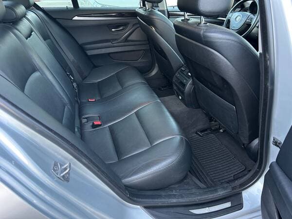 2013 BMW 528 — Miniatură 17