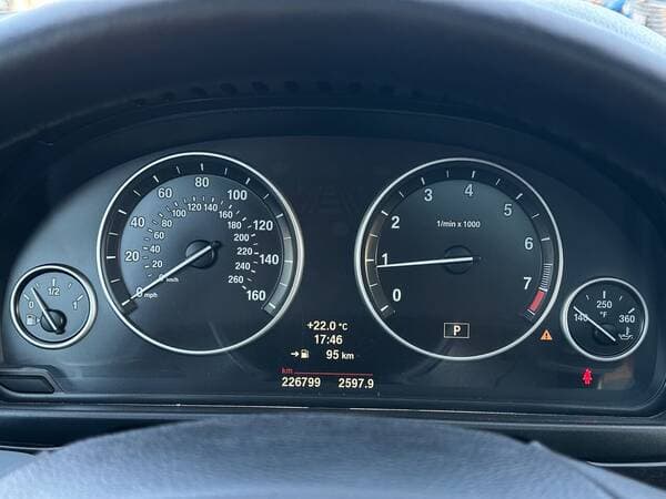 2013 BMW 528 — Miniatură 21