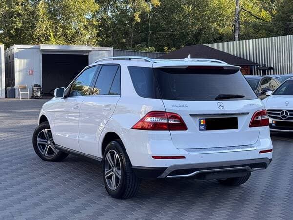 2014 Mercedes ML 250 — Miniatură 4