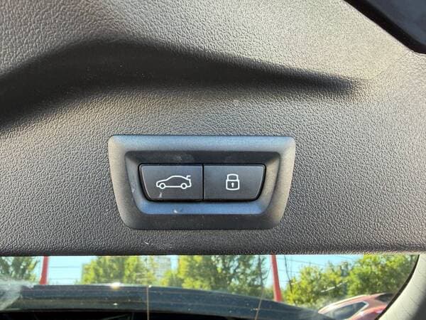 2023 BMW X5 4.5e — Miniatură 21
