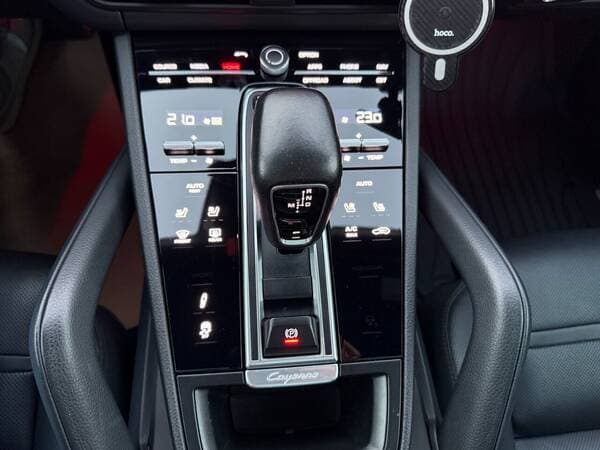 2021 Porsche Cayenne Coupe — Miniatură 10