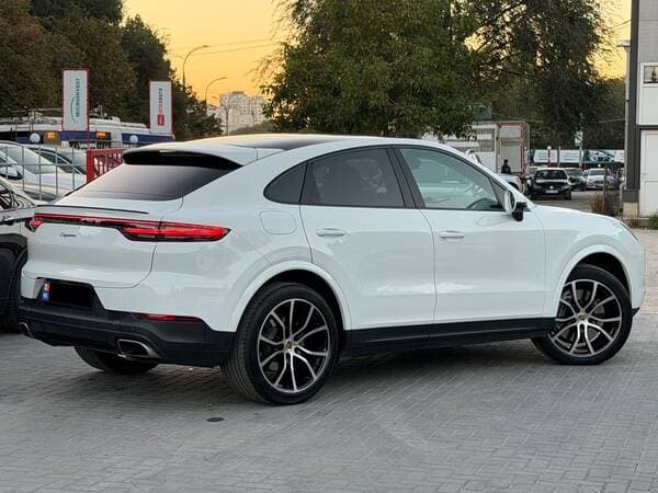 2021 Porsche Cayenne Coupe — Miniatură 4