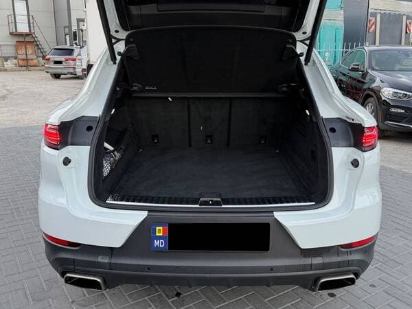 2021 Porsche Cayenne Coupe — Miniatură 23
