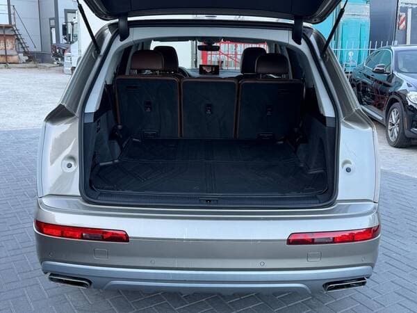2017 Audi Q7 — Miniatură 21