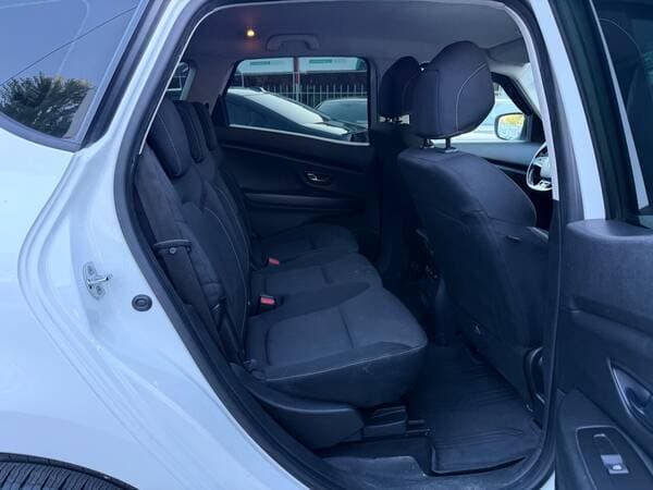 Renault Scenic 2017 — Миниатюра 17