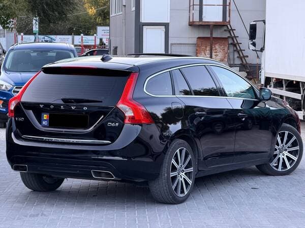 Volvo V 60 2015 — Миниатюра 4