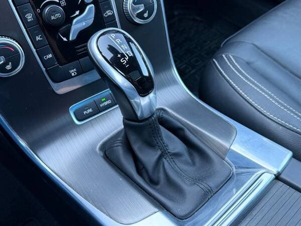 Volvo V 60 2015 — Миниатюра 13