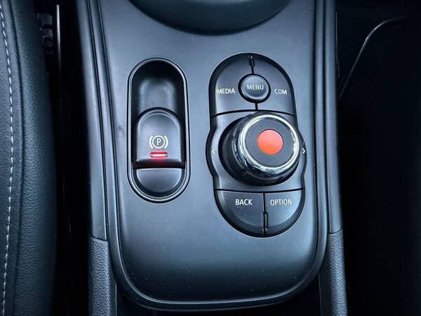 2018 Mini Countryman — Miniatură 11