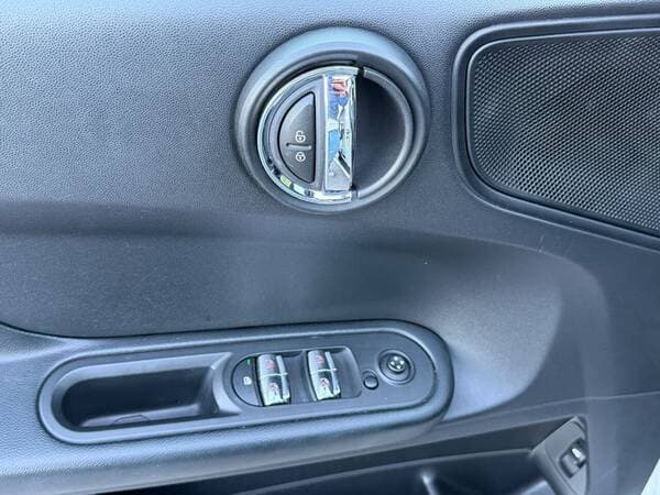 2018 Mini Countryman — Miniatură 13