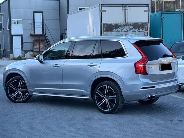 2020 Volvo XC 90 — Miniatură 4
