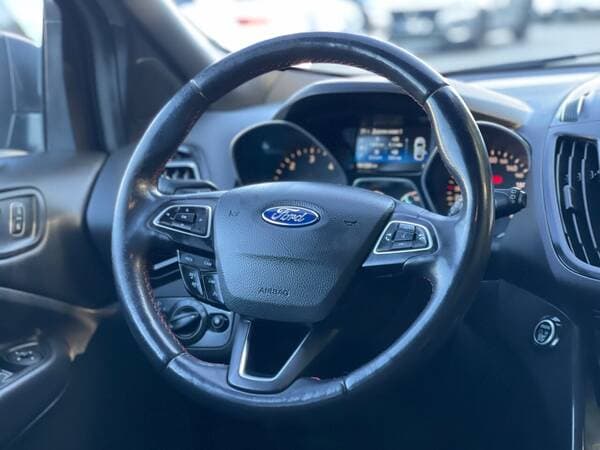 2018 Ford Kuga — Miniatură 8