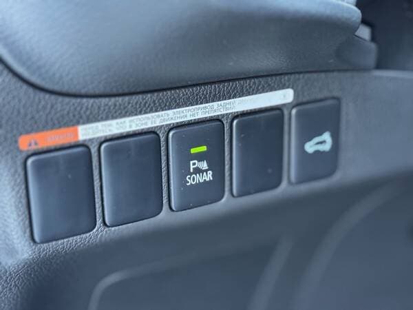 2020 Mitsubishi Outlander — Miniatură 16