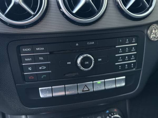 2016 Mercedes B 180 — Miniatură 11