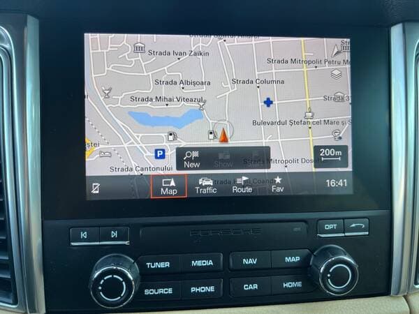 2018 Porsche Macan — Miniatură 12
