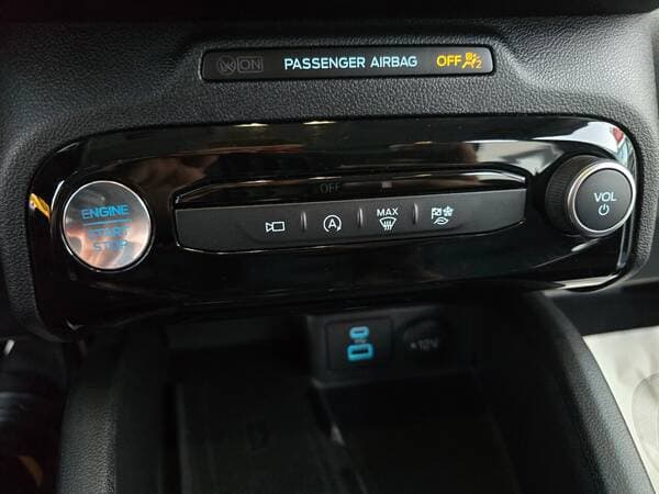 2023 Ford Escape — Miniatură 16