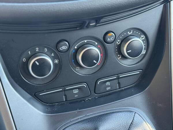 2014 Ford Kuga — Miniatură 11