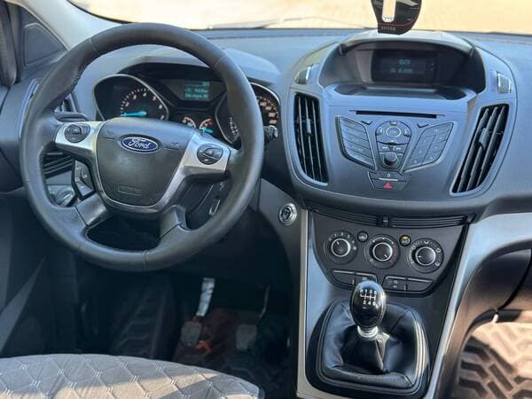 2014 Ford Kuga — Miniatură 8