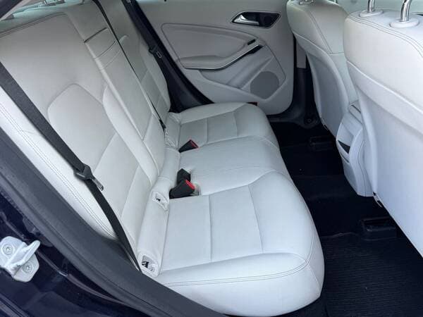 2016 Mercedes CLA 180d — Miniatură 15