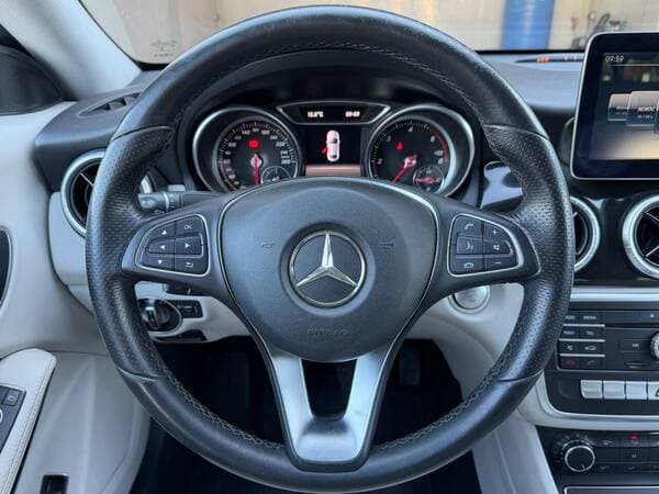 2016 Mercedes CLA 180d — Miniatură 9