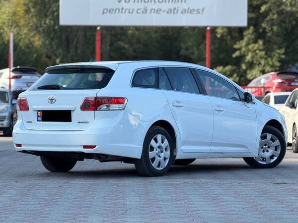 Toyota Avensis 2009 — Миниатюра 4