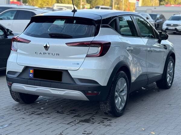 2021 Renault Captur — Miniatură 3