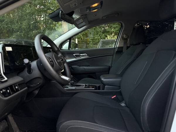 2023 Kia Sportage — Miniatură 5
