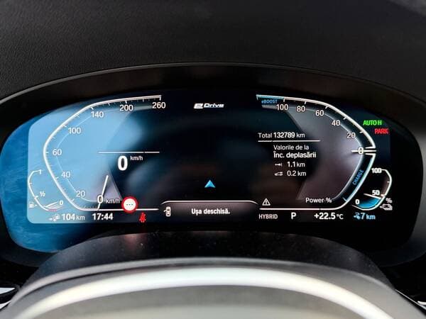 2021 BMW 530e — Miniatură 12