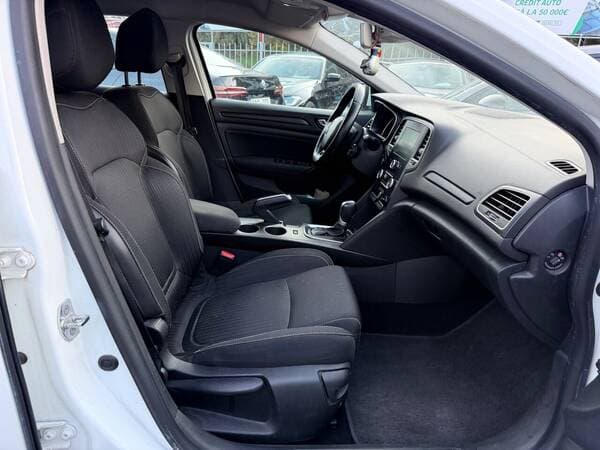 2017 Renault Megane — Miniatură 6