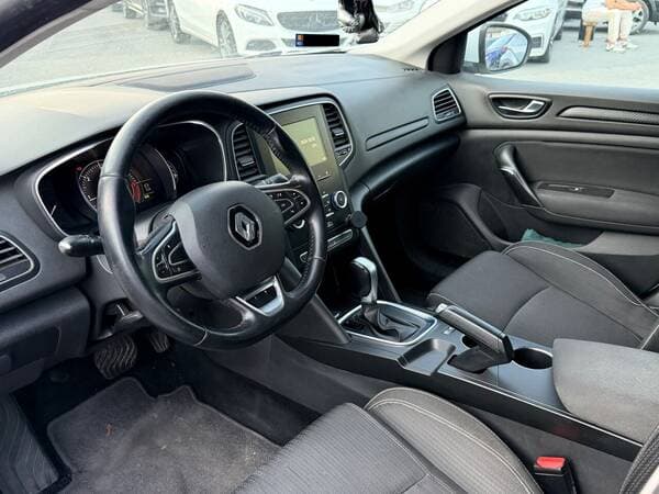 2017 Renault Megane — Miniatură 5